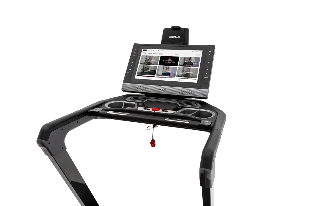 SOLE F89 Treadmill - Image 18