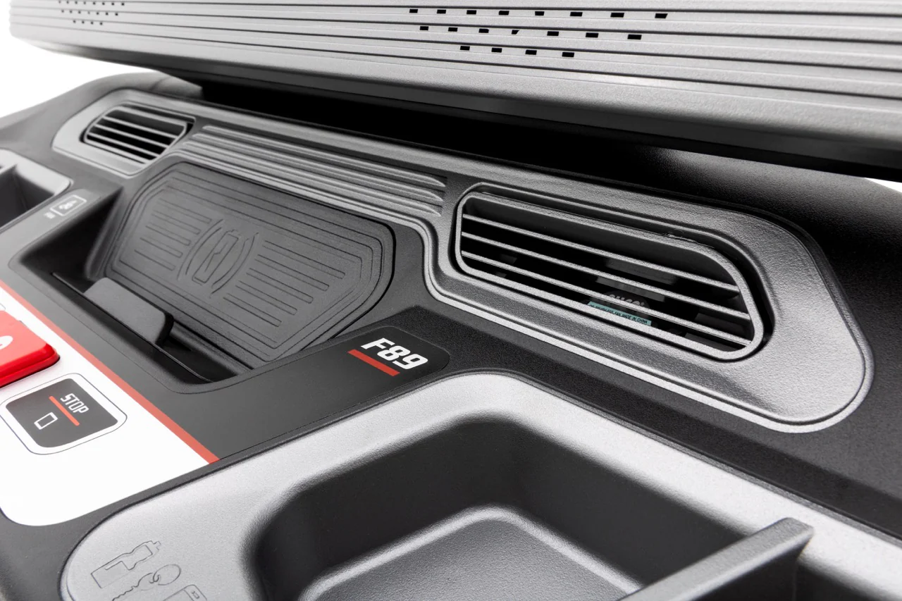 SOLE F89 Treadmill - Image 30