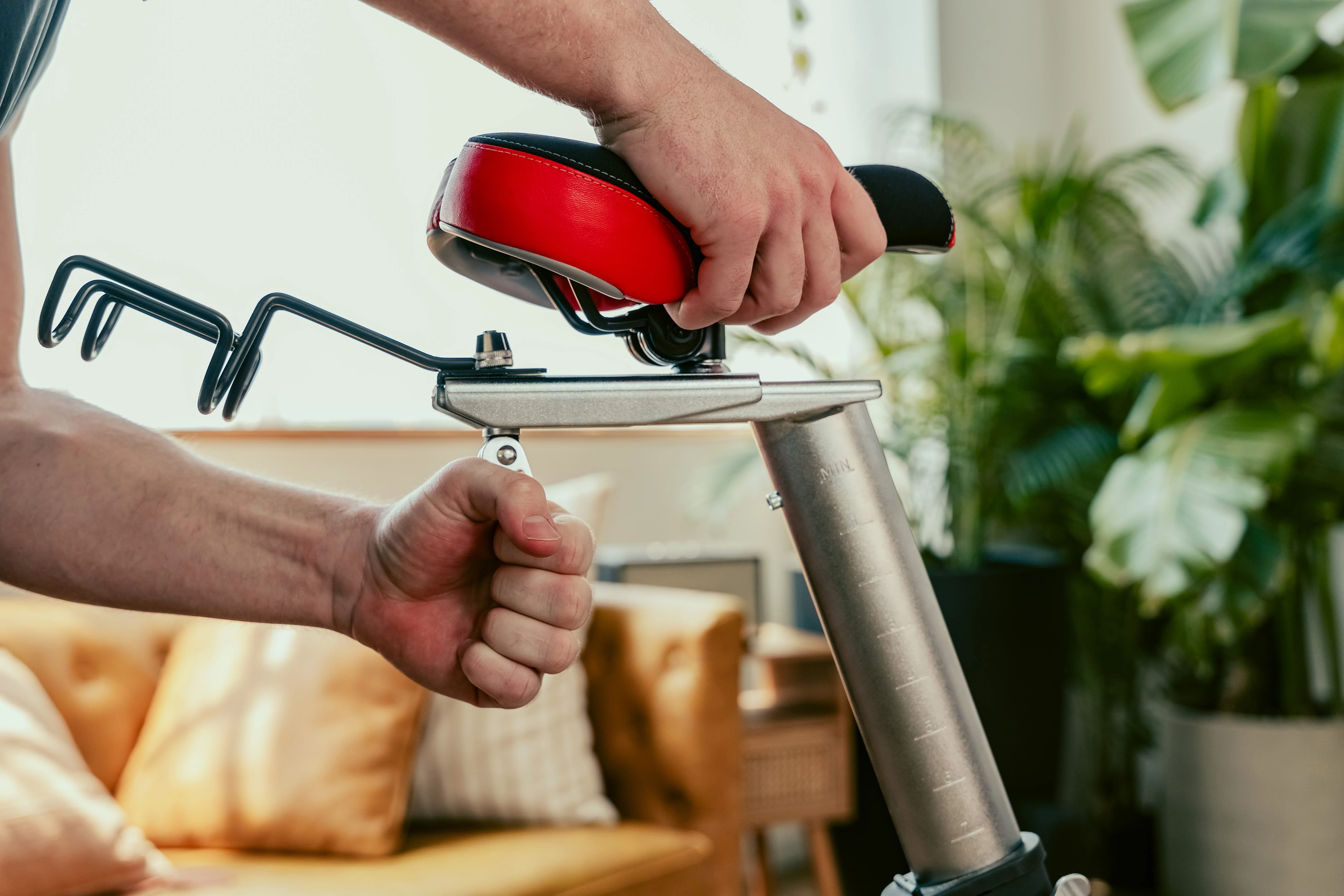SOLE SB900 Exercise Bike - Image 10